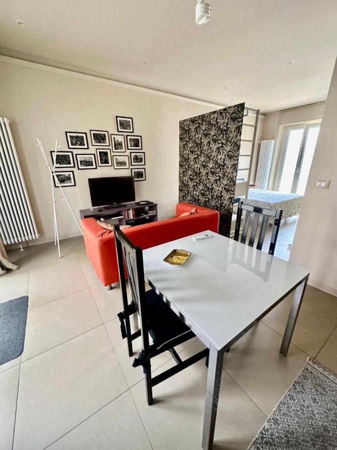Appartement Piccolo Loft In Centro Asti Extérieur photo